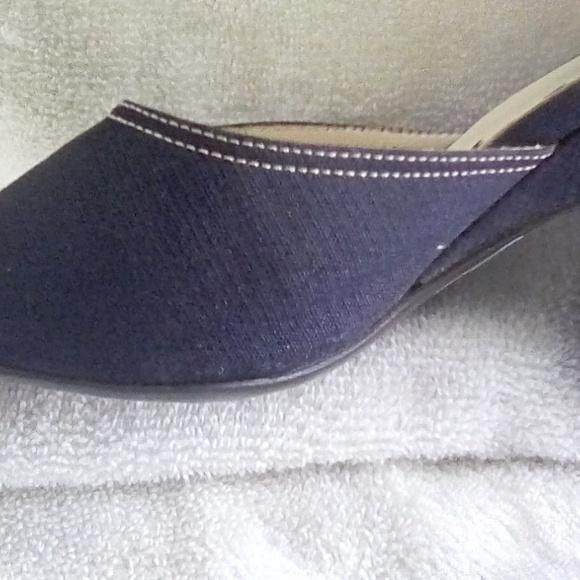 Prada Vero Cuoio Teat Blue Ankle Strap Spool Heel - Picture 2 of 8